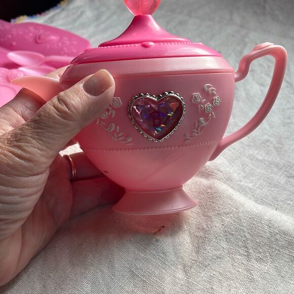 Barbie Lot of vintage pink tea set with tray incomplete - Picture 2 of 5
